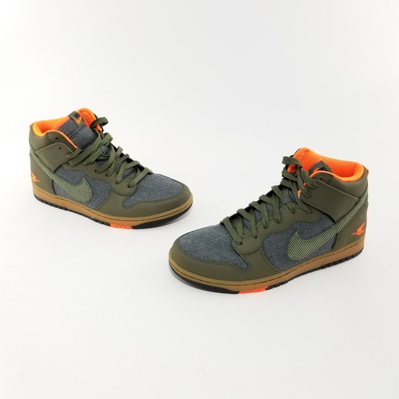 nike dunk swoosh social club